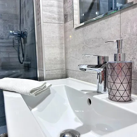 Апартаменты W Samym Centrum Jeleniej Gory *